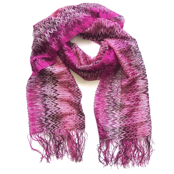 Missoni Accessories - NEW Missoni Fuschia Wave Scarf